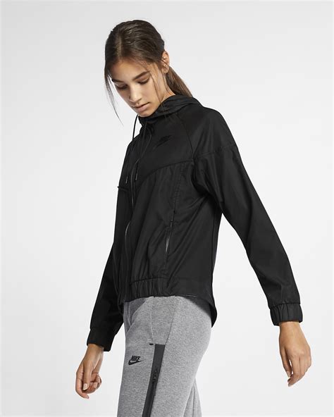 Women's Windbreaker Jackets. Nike UK